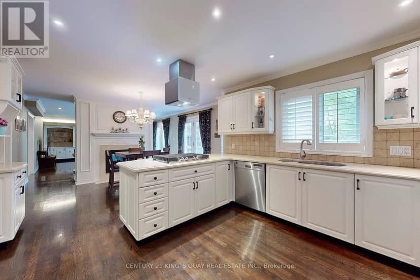 110 Crawford Crescent — photo 11 of 40