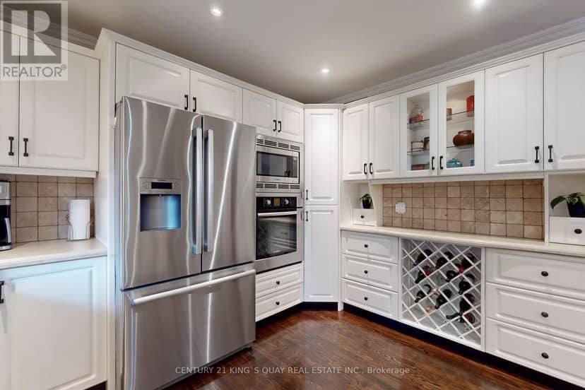 110 Crawford Crescent — photo 9 of 40
