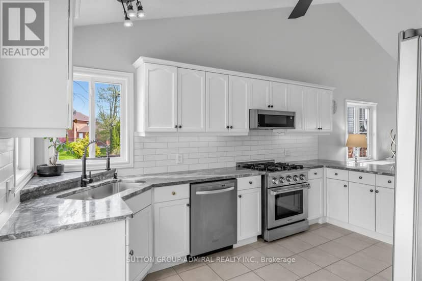 8005 Grossi Court — photo 11 of 39