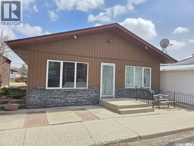 105 Main STREET — photo 1 of 25