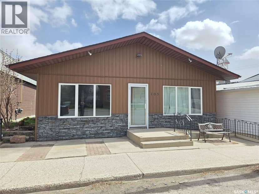 105 Main STREET — photo 3 of 25