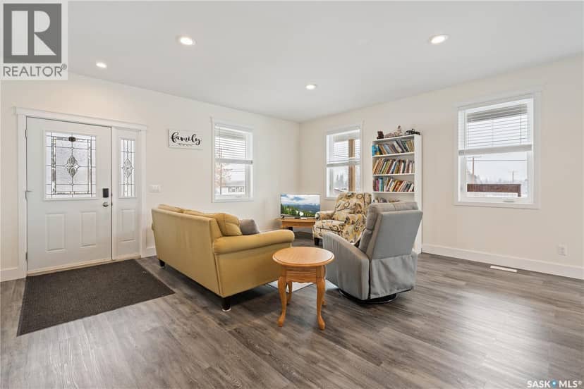 190 1st STREET W, Pierceland, photo 7