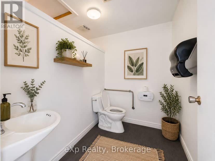 315194 Highway 6 — photo 9 of 23