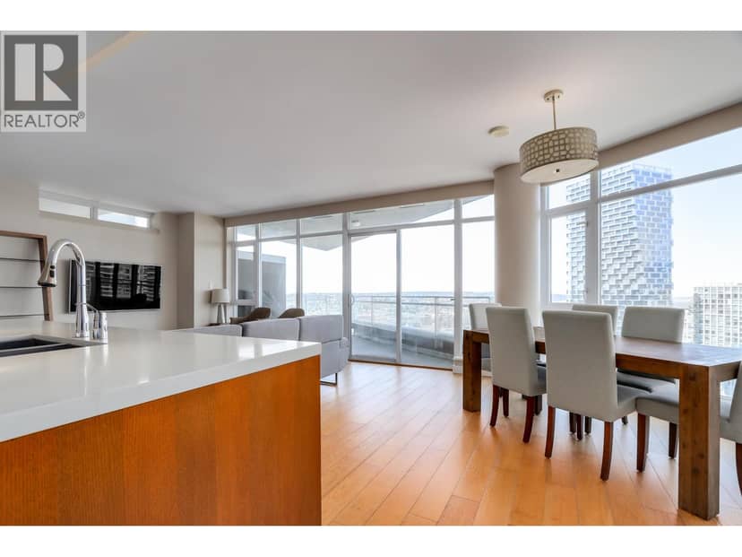 3501 1372 SEYMOUR STREET, Vancouver, photo 2
