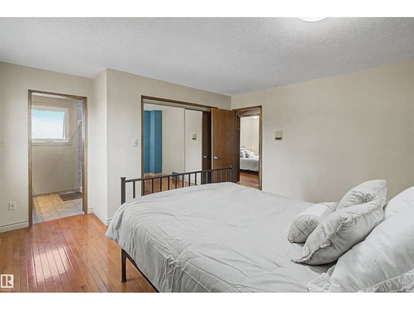 11617 26 AV NW — photo 38 of 40