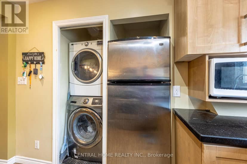 307 Boisdale Avenue — photo 11 of 38