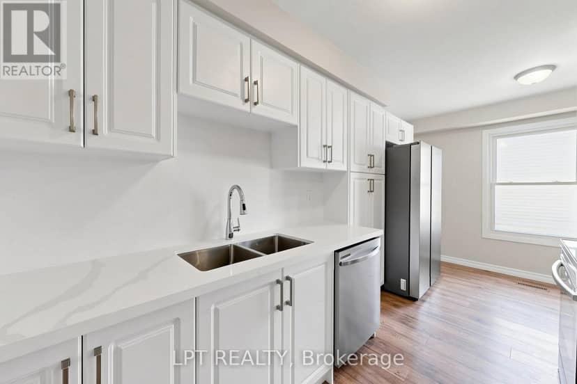 32 - 1055 Central Pk Boulevard N — photo 12 of 40