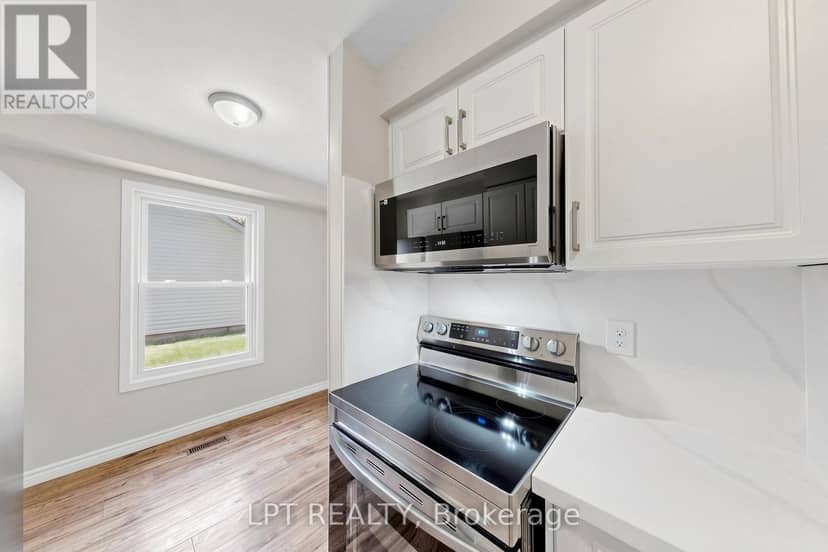 32 - 1055 Central Pk Boulevard N — photo 16 of 40