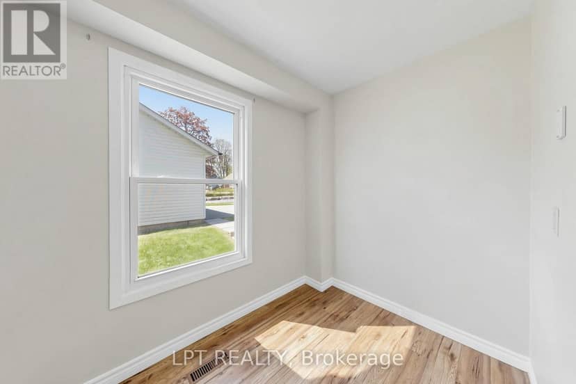 32 - 1055 Central Pk Boulevard N — photo 17 of 40