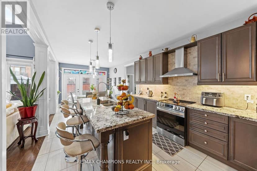 55 Meek Avenue — photo 16 of 40