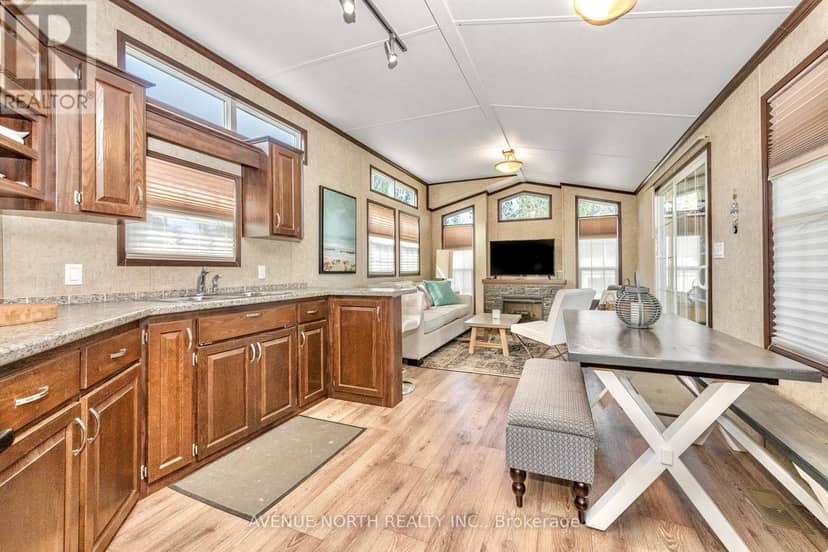 #H23 - 240 Pinewood Park Road — photo 18 of 40