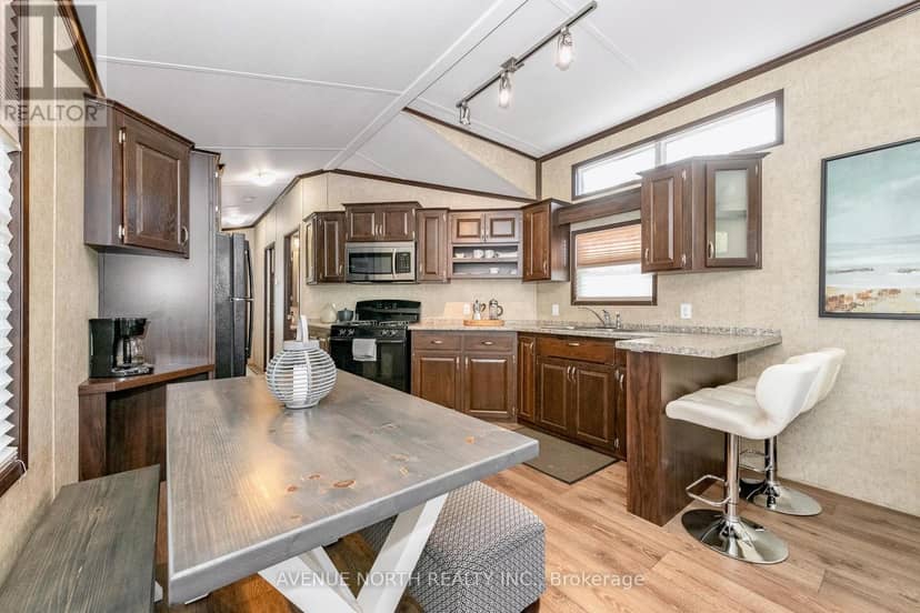 #H23 - 240 Pinewood Park Road — photo 22 of 40