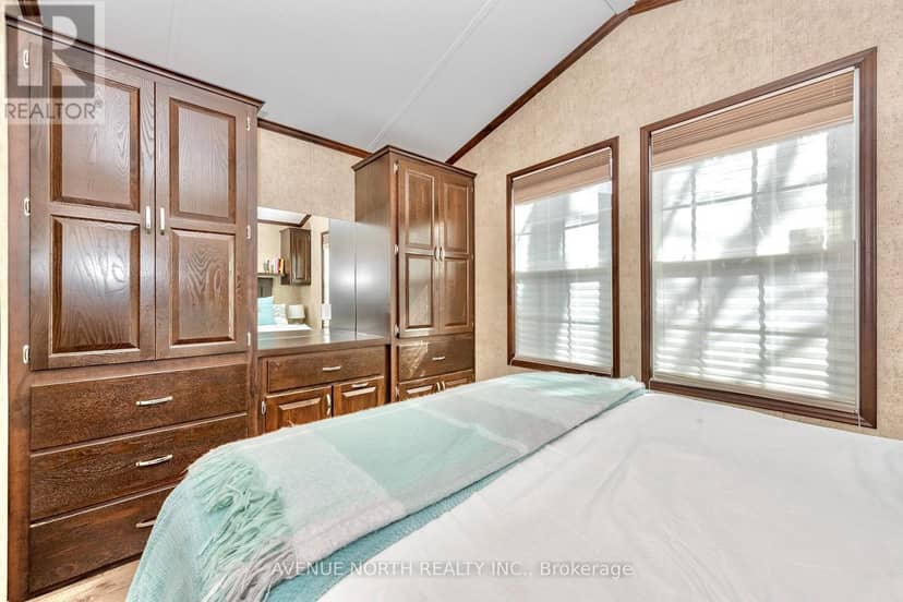 #H23 - 240 Pinewood Park Road — photo 34 of 40