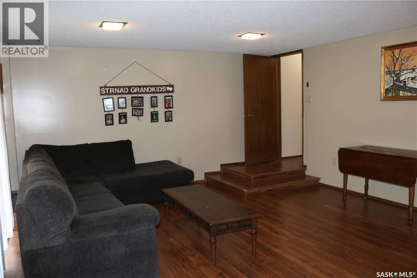 211 Pipestone AVENUE — photo 40 of 40