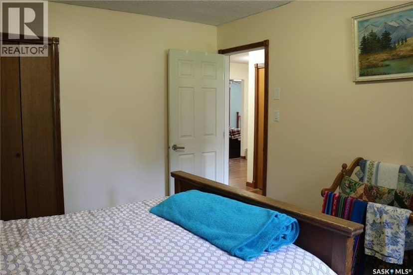211 Pipestone AVENUE — photo 30 of 40