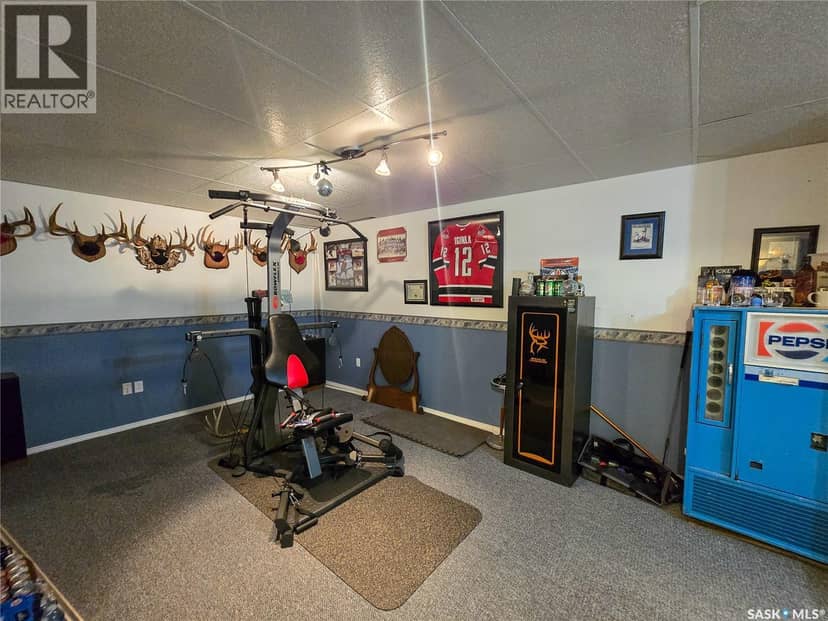 15 Mackenzie DRIVE — photo 20 of 34