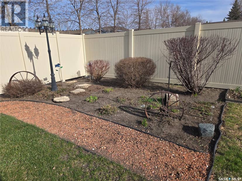 15 Mackenzie DRIVE — photo 28 of 34