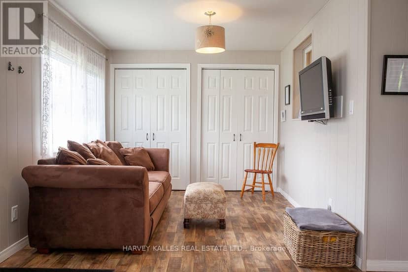 8 School House Road — photo 8 of 40