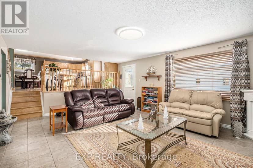 3836 Leitrim Road — photo 10 of 40