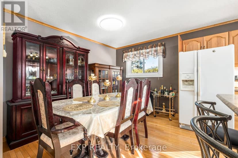 3836 Leitrim Road — photo 12 of 40