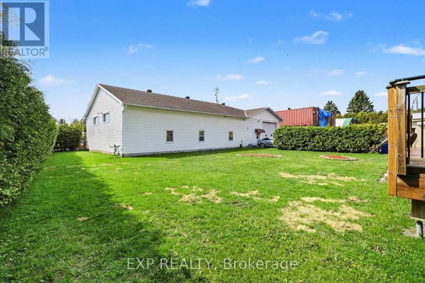 3836 Leitrim Road — photo 37 of 40