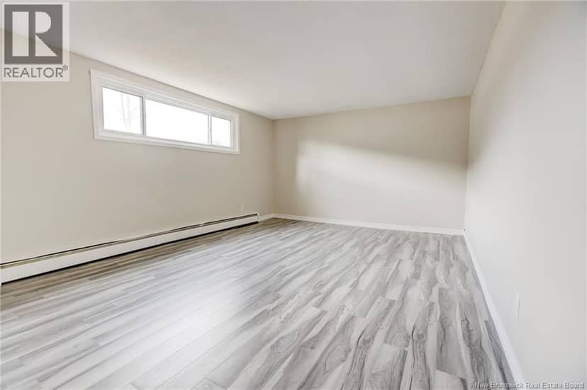 25-27 Whitney Avenue — photo 4 of 25