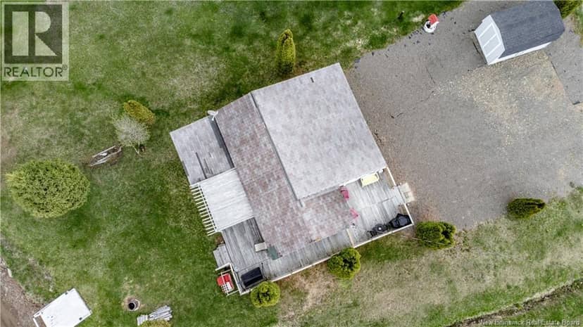 49 Robert Lane — photo 2 of 34