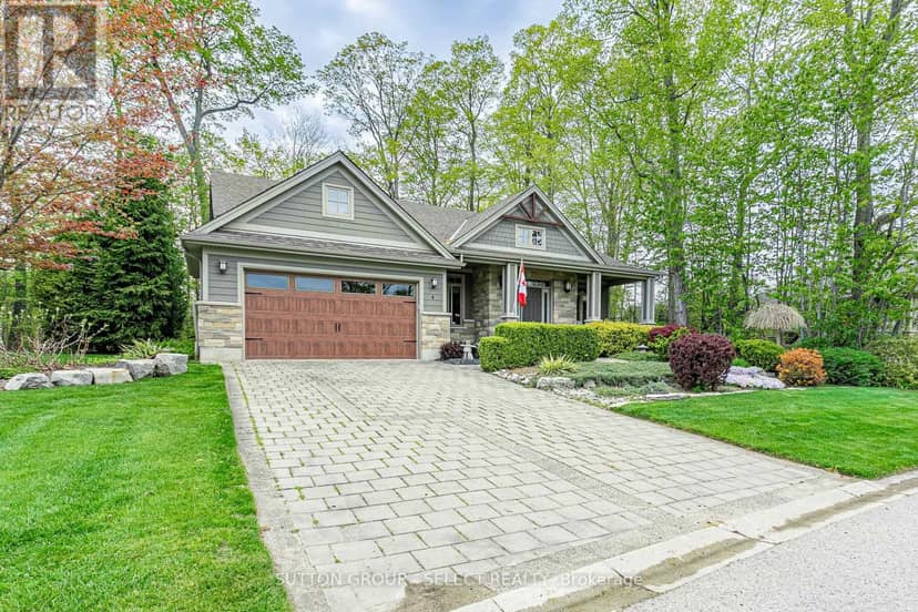 4 Hayter Drive — photo 2 of 40