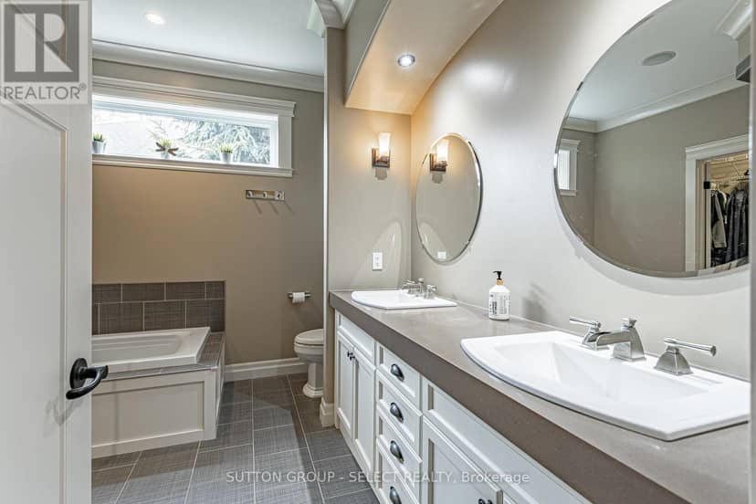 4 Hayter Drive — photo 22 of 40