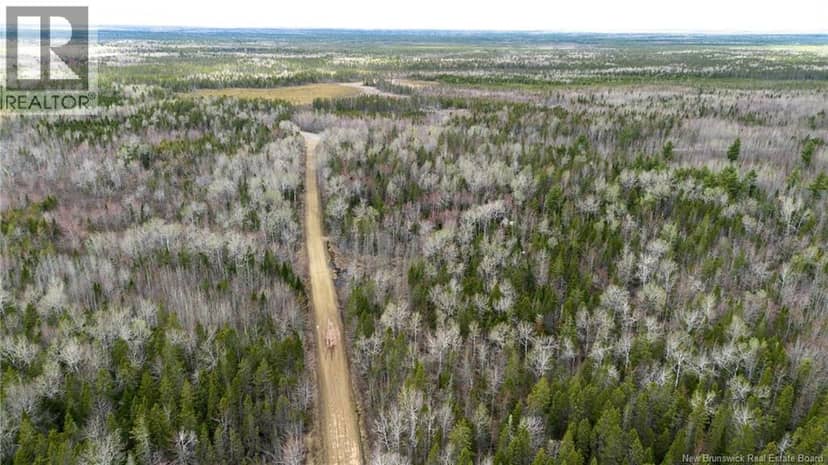 LOT Chemin Gallant — photo 2 of 3