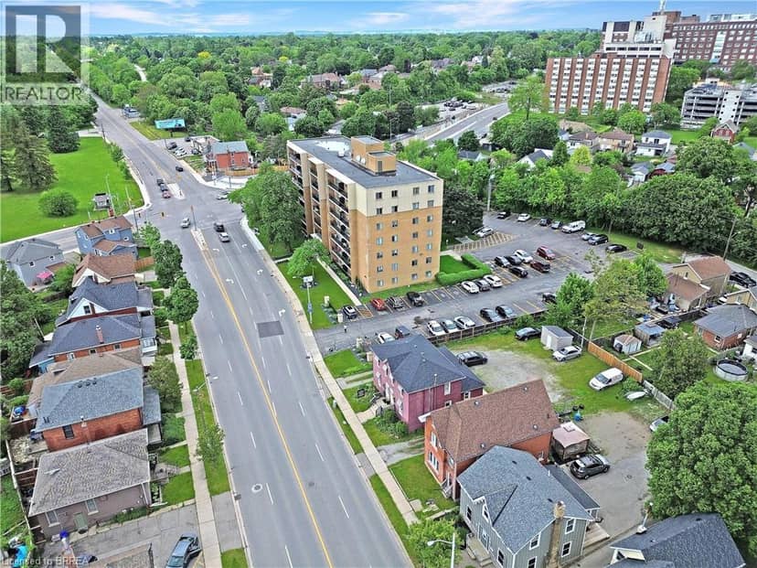 273-275 BRANT Avenue — photo 37 of 39