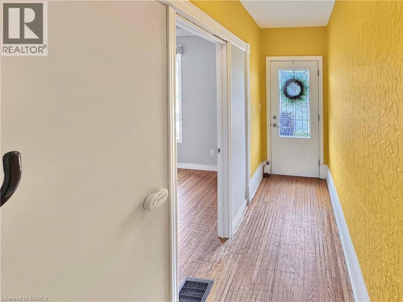 273 BRANT Avenue, Brantford, photo 8