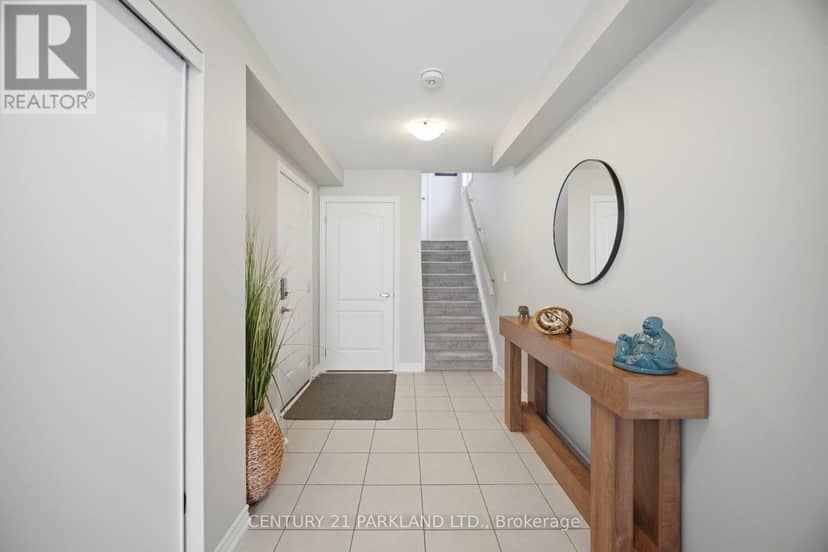 18 Wimshaw Lane — photo 5 of 39