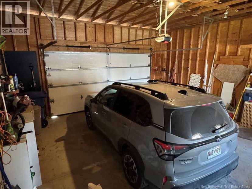 24 Mountain View Crescent — photo 17 of 40