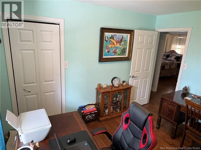 24 Mountain View Crescent — photo 32 of 40