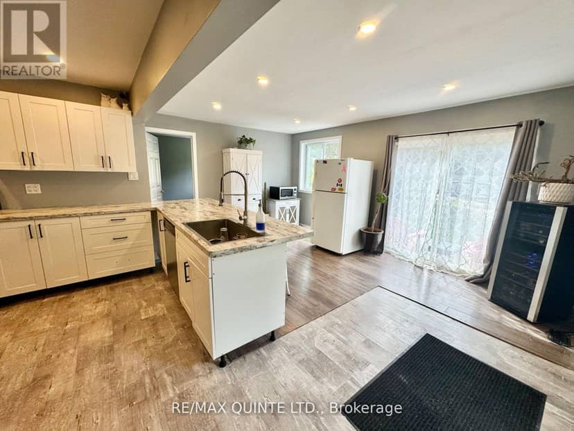 109006 Hwy 7 Highway — photo 13 of 34