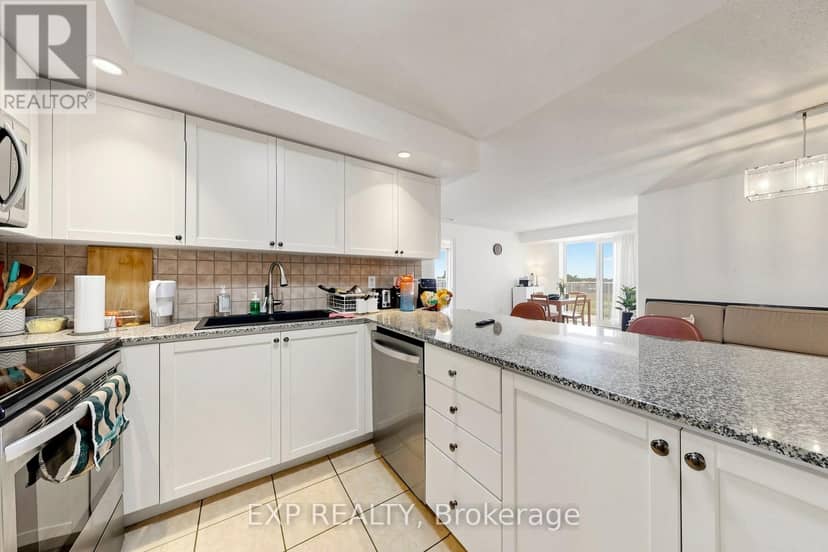 #1428 - 5233 Dundas Street W — photo 10 of 40