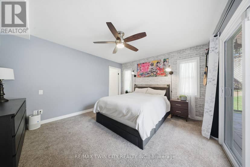 25 Hammond Road — photo 33 of 40
