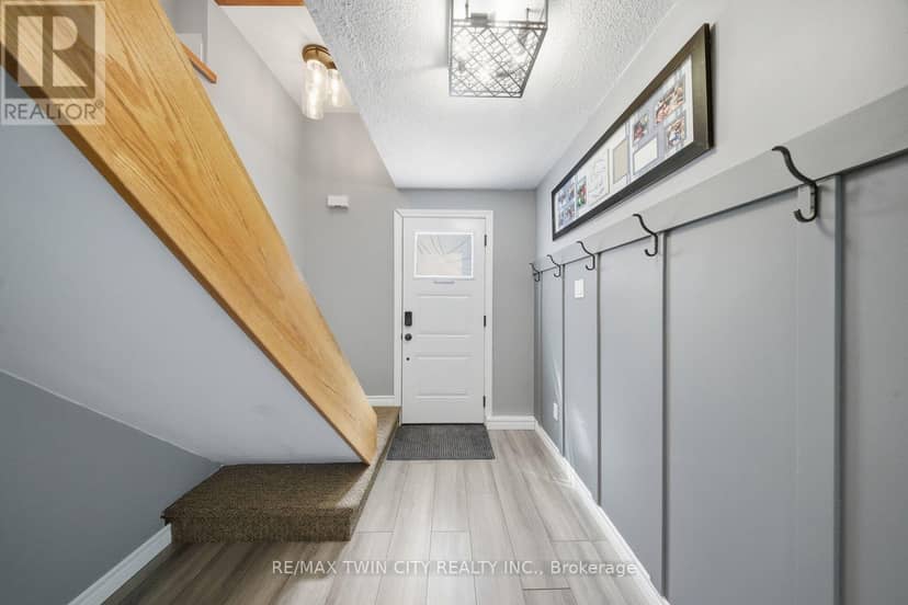 25 Hammond Road — photo 35 of 40