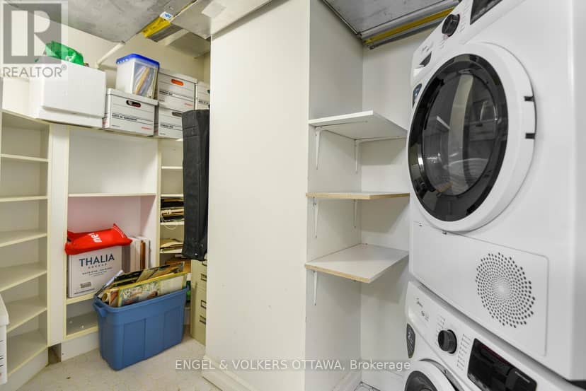 1504 - 15 St Andrew Street — photo 29 of 40