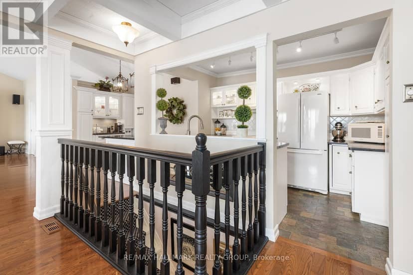 1 Rideau Glen Drive — photo 18 of 40