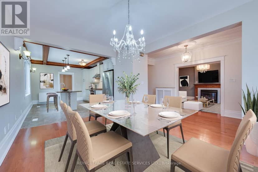 18 Shorncliffe Avenue — photo 5 of 21