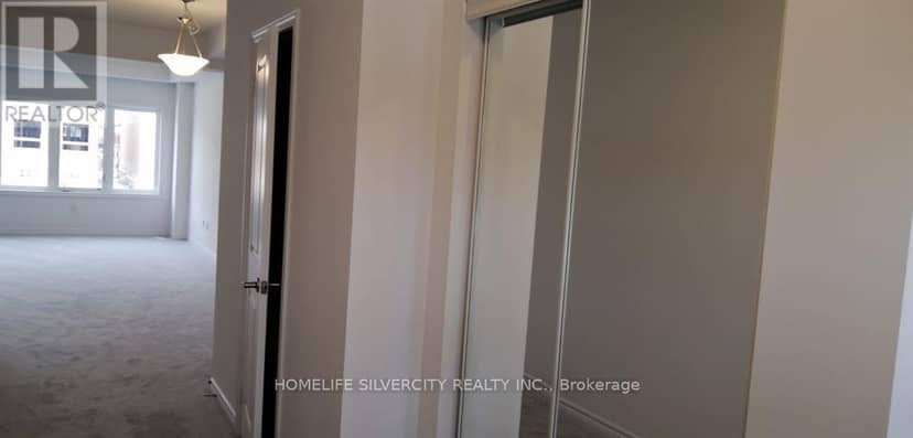 110 Werry Avenue — photo 10 of 16