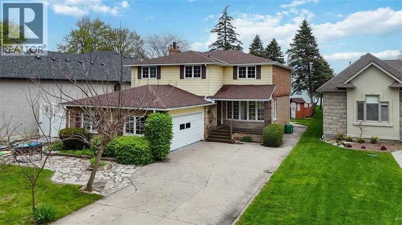 2088 Lakeshore Road — photo 1 of 40
