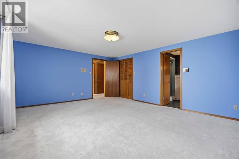 2088 Lakeshore Road — photo 33 of 40