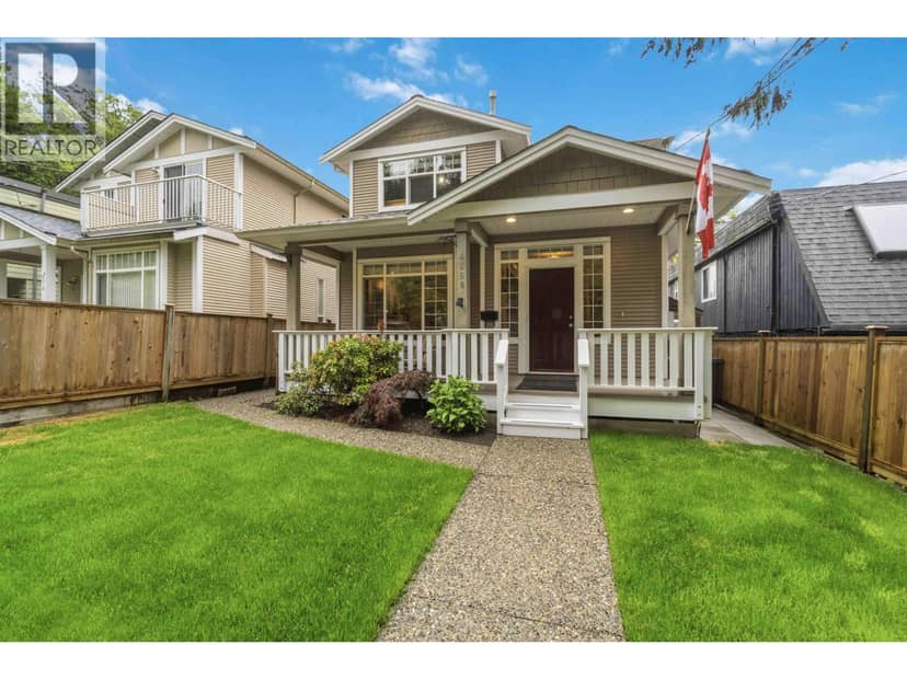4268 HOSKINS ROAD, North Vancouver