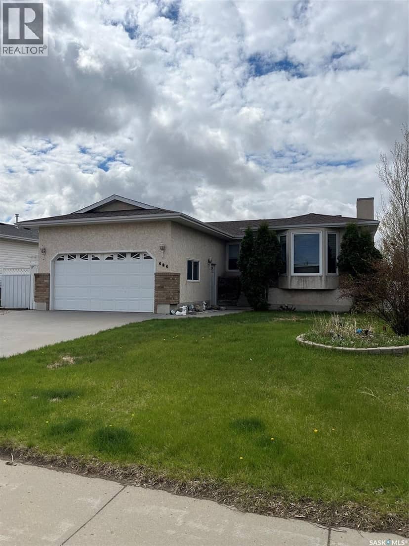 404 Petterson DRIVE — photo 1 of 17