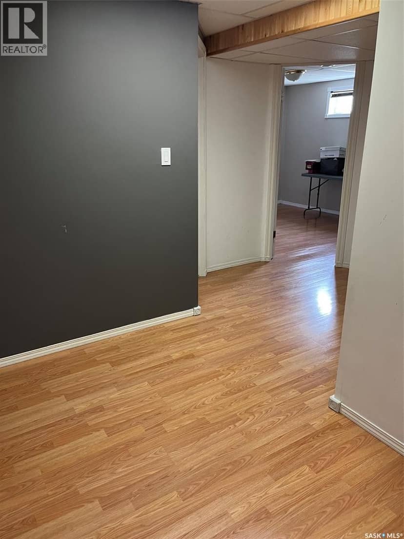 404 Petterson DRIVE — photo 12 of 17