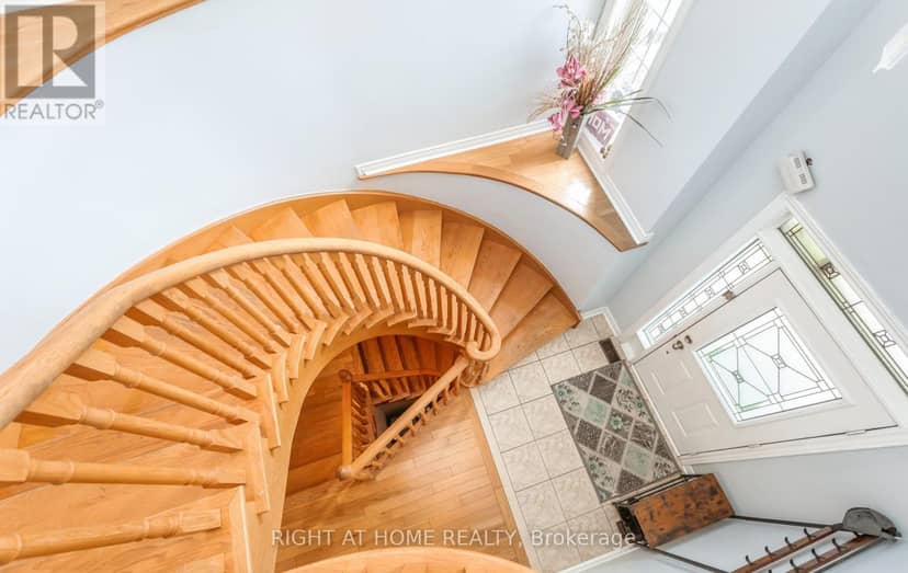 3852 Bloomington Crescent — photo 26 of 40