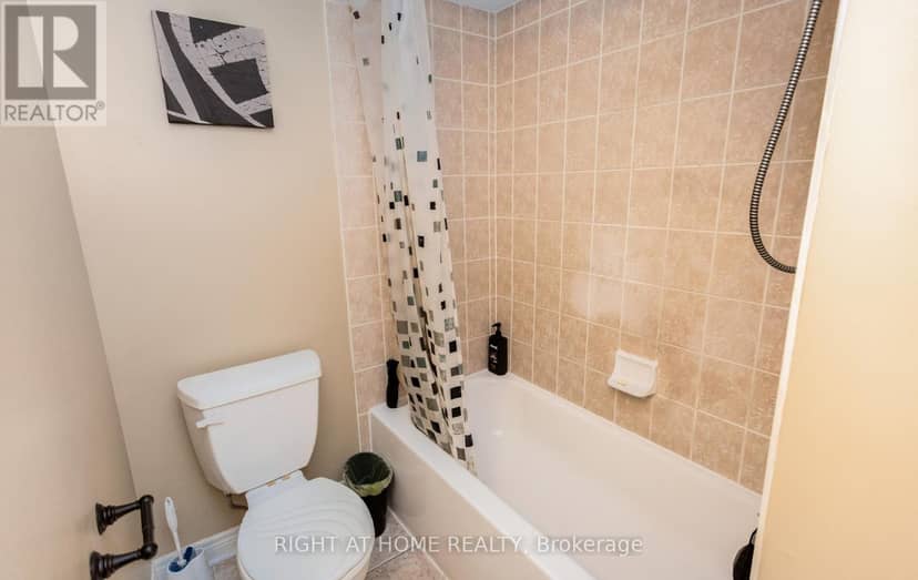 3852 Bloomington Crescent — photo 40 of 40